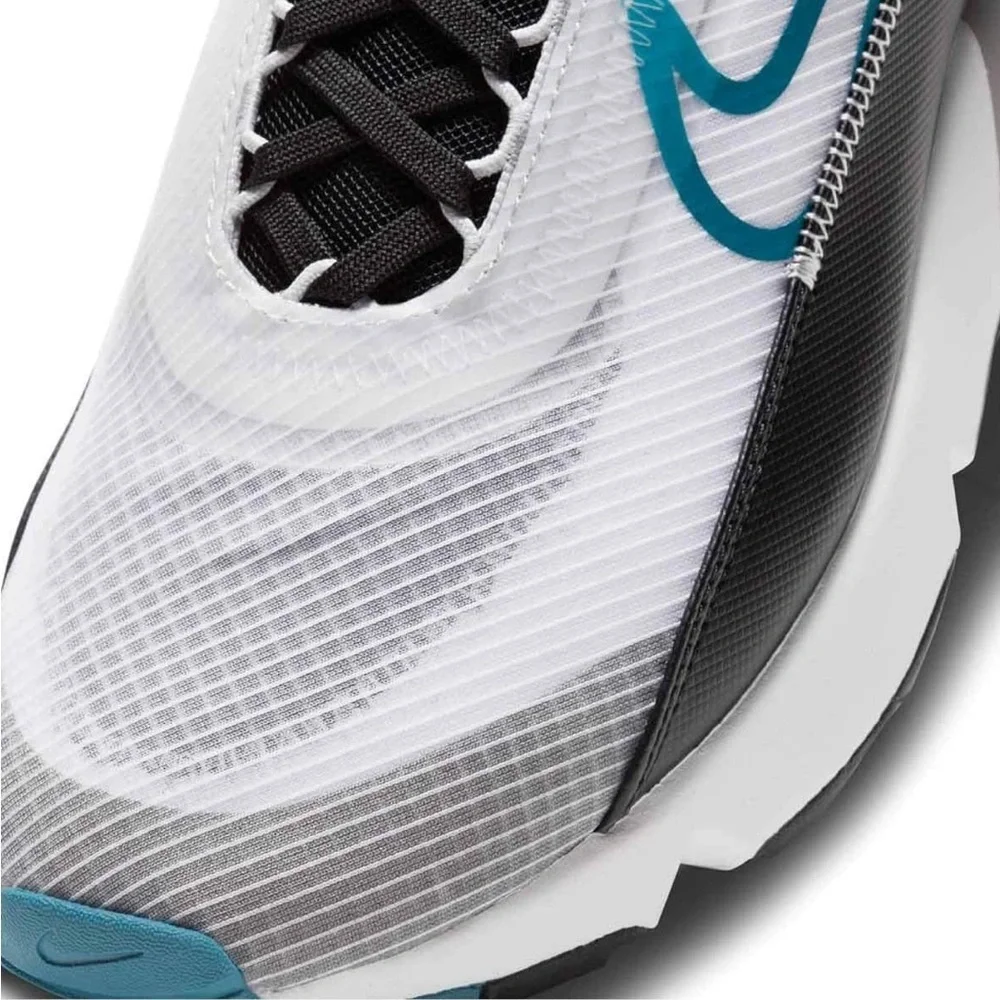 Air Max 2090 in ‘Green Abyss' - Picture 8 of 14